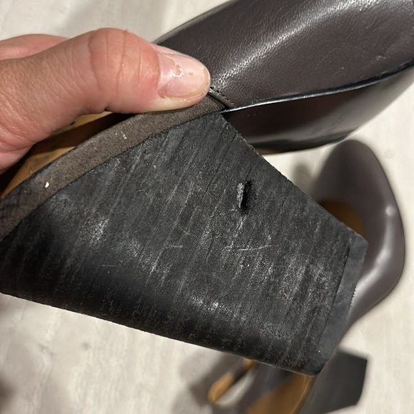 Nine West sling back block heel charcoal grey 9 leather heel great condition - Picture 10 of 11